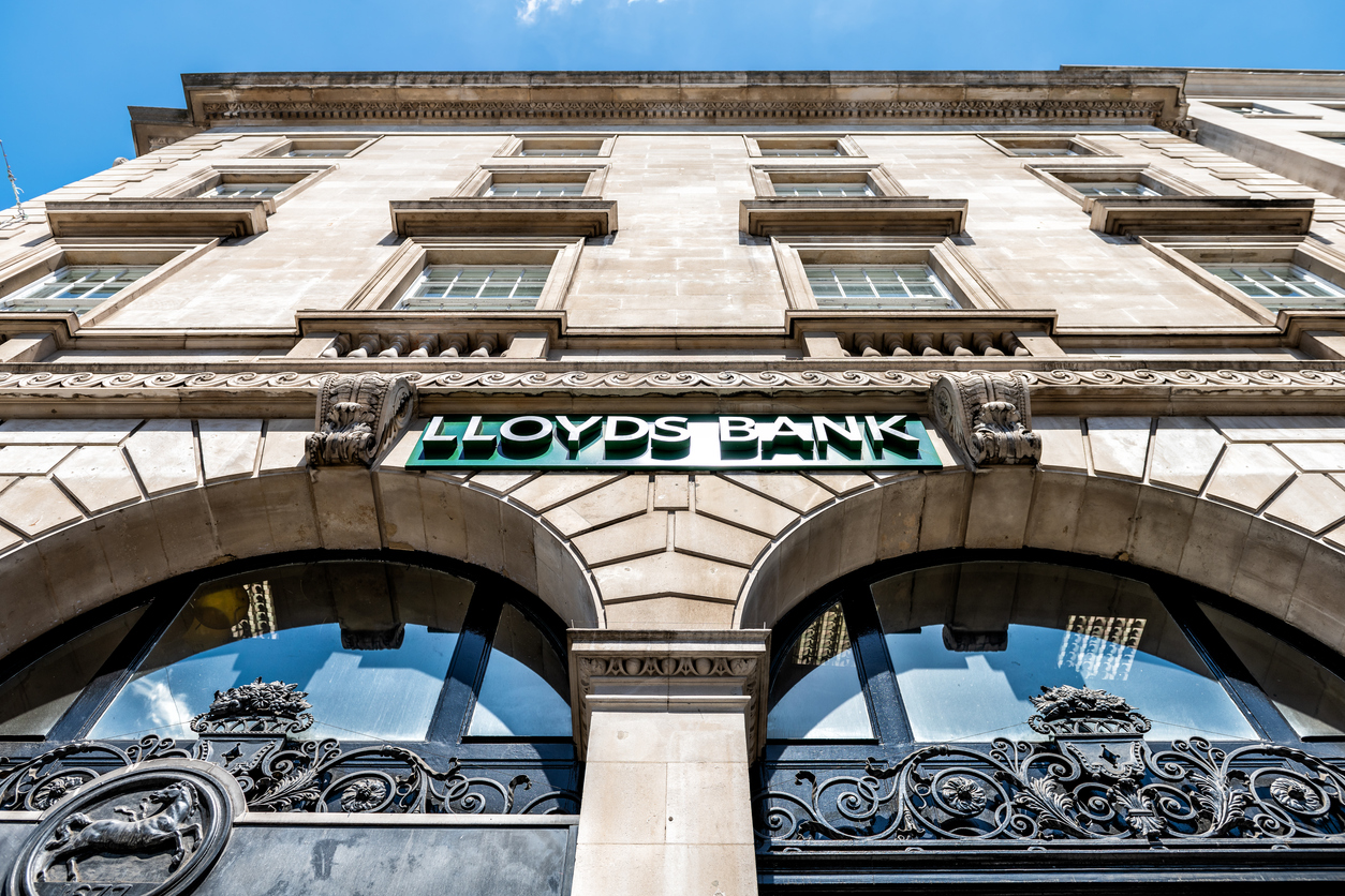 Lloyds Unveils ‘Bank on Lloyds’ Platform with Ewan McGregor Voiceover